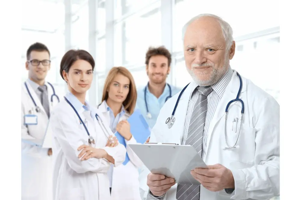 What Is a Physician Recruiter